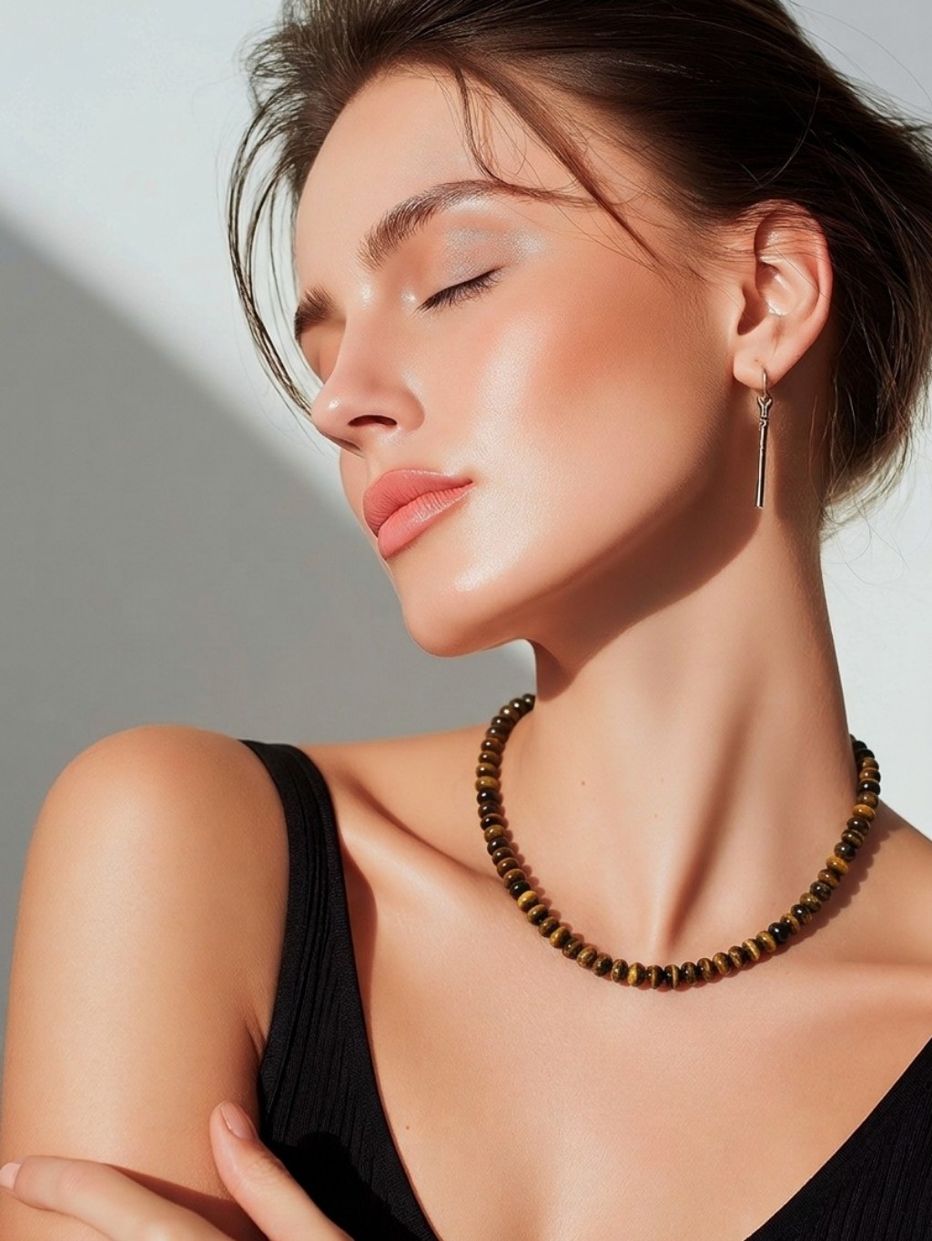 Mayamar Genuine Tiger Eye Beaded Necklace & Gift Bag